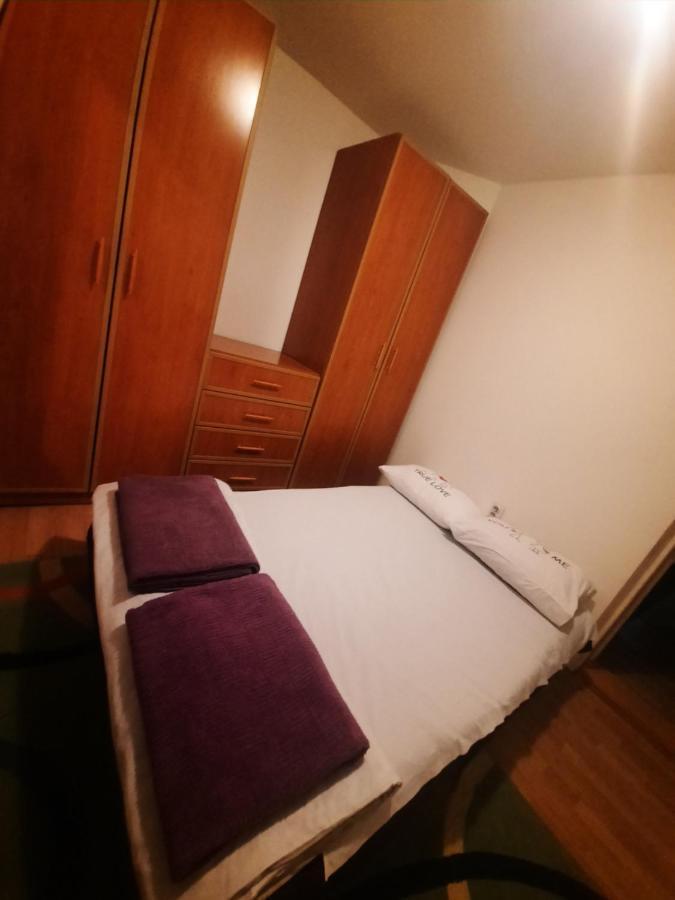 Downtown Apartamento Smederevo Exterior foto
