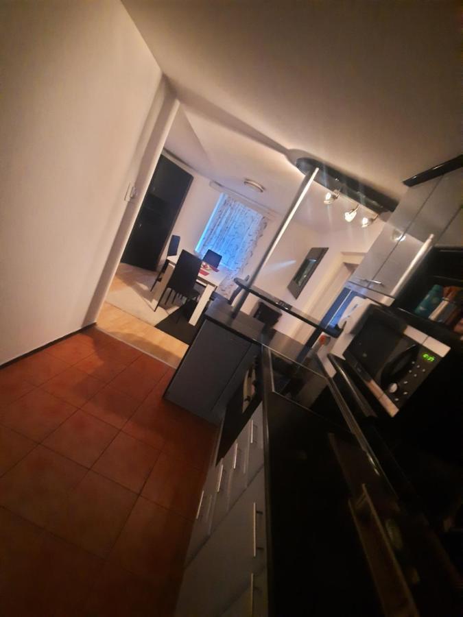 Downtown Apartamento Smederevo Exterior foto
